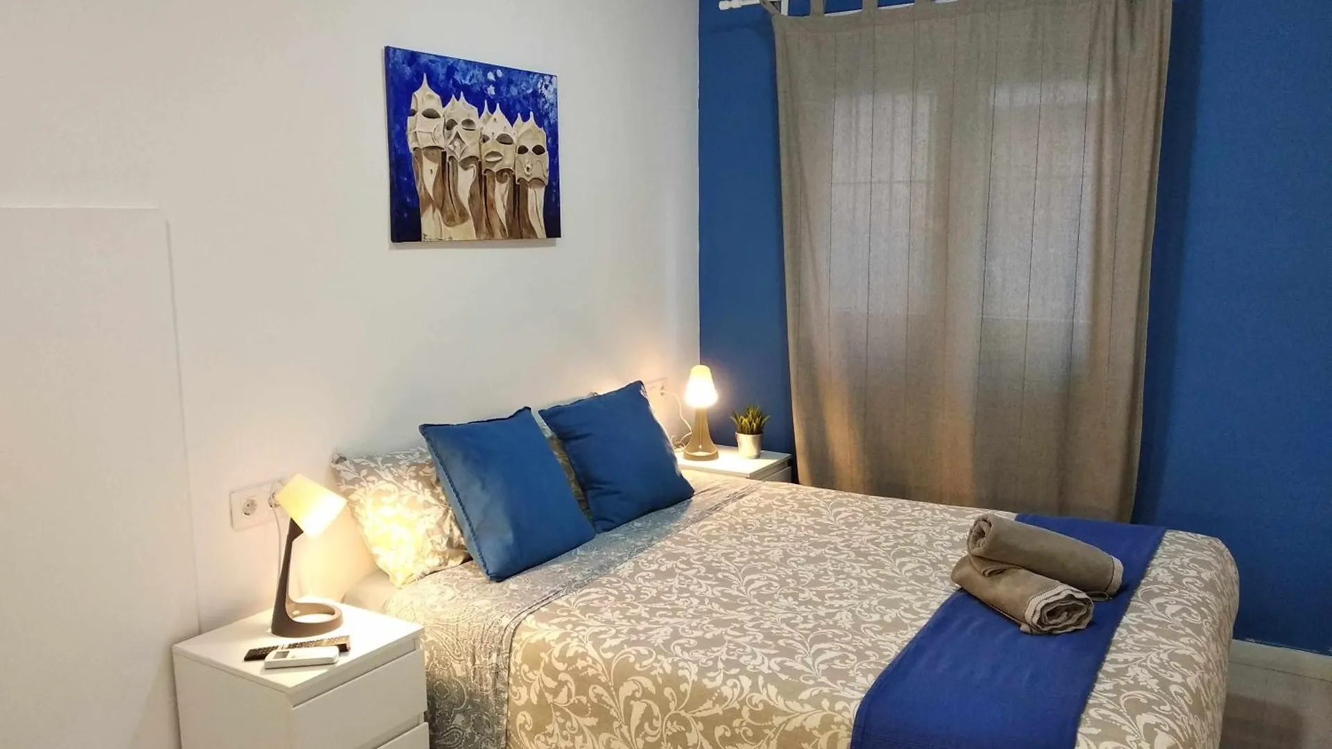 Hotel Hostal Urban Basic L'Hospitalet de Llobregat