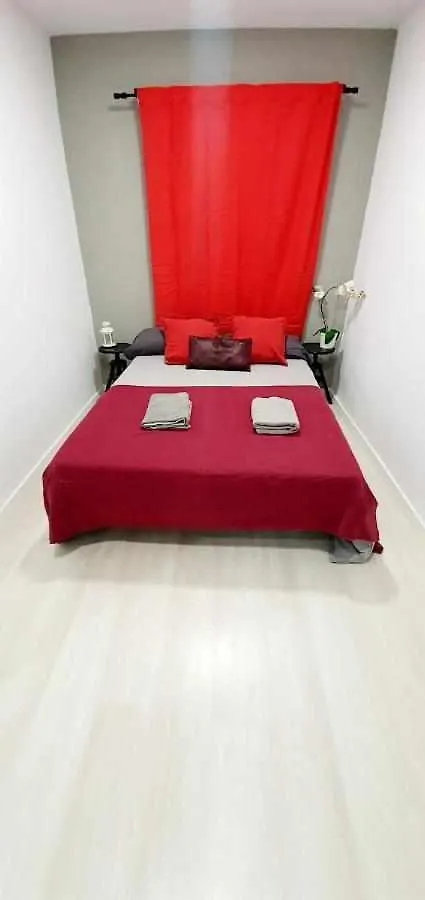 Hostal Urban Basic L'Hospitalet de Llobregat 0*,