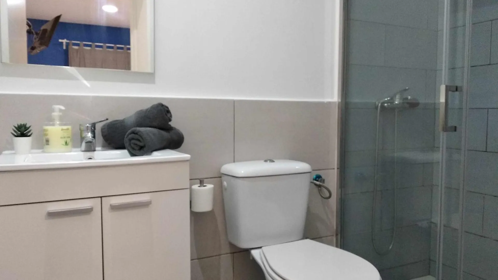 Hostal Urban Basic L'Hospitalet de Llobregat