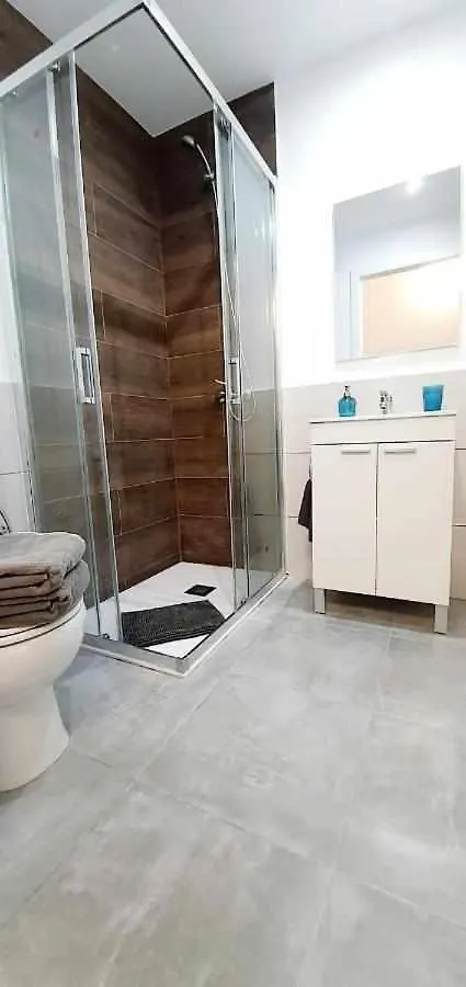 Hotel Hostal Urban Basic L'Hospitalet de Llobregat Spain