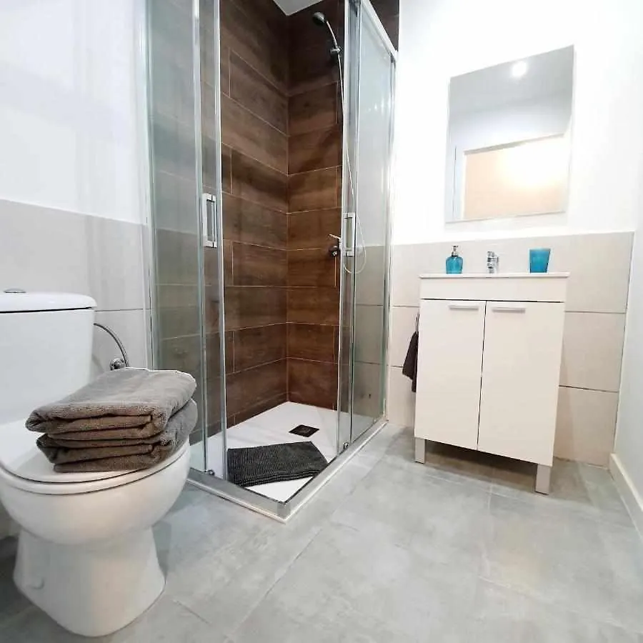Hostal Urban Basic L'Hospitalet de Llobregat 0*,