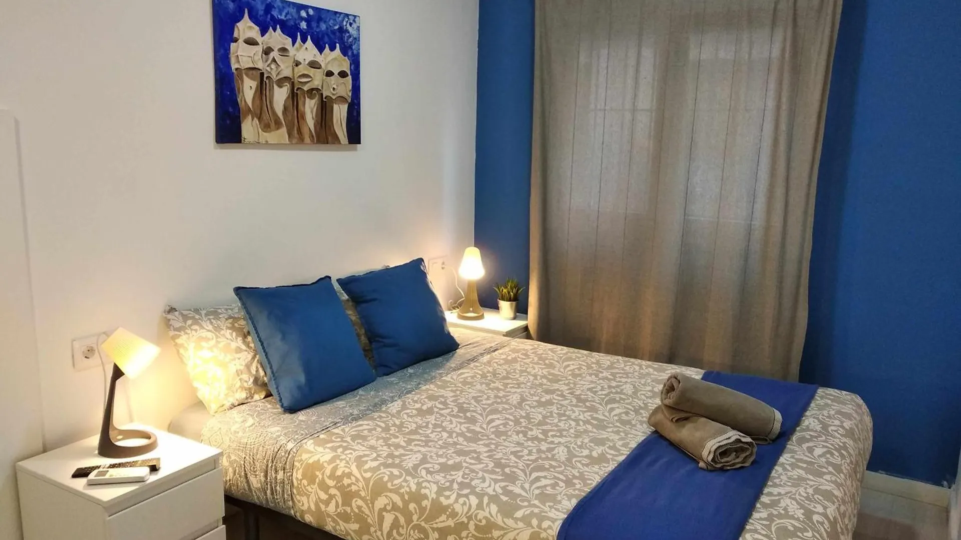 Hostal Urban Basic L'Hospitalet de Llobregat 0*,  Spain
